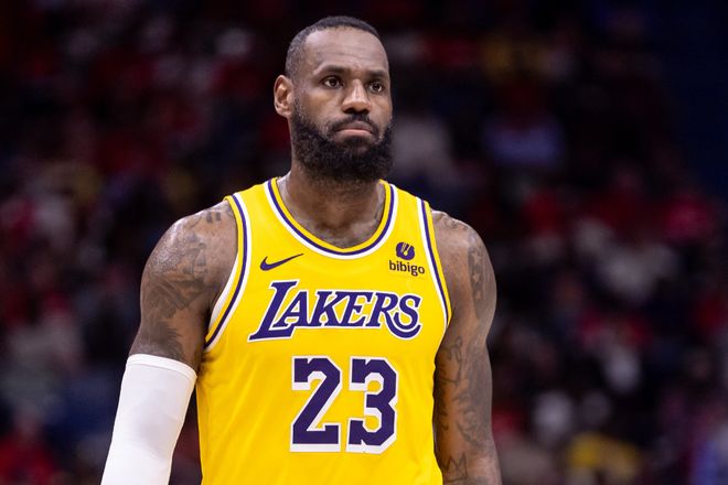 而从替补席 而从替补席